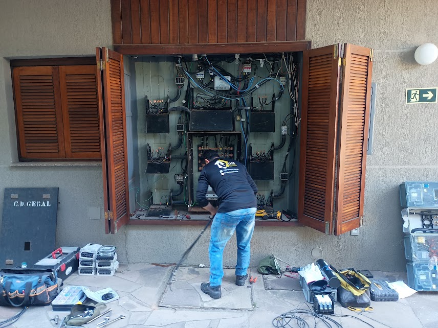 Reforma Painel de Medidores padrão CEEE